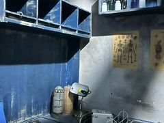 -荒岛实景沉浸密室(江汉路1店)