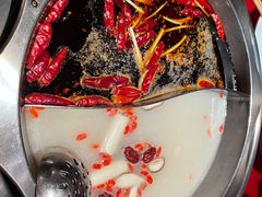 鸳鸯老火锅-山城辣妹子(定福庄店)