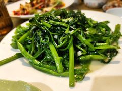 -三亚火车头万人海鲜广场