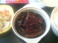 梅菜扣肉饭-永和大王(小厨·东四十条店)