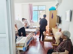 -上海市奉贤区奉城镇敬老院(洪天奉城分院)