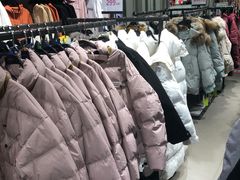 -唯品会(北京国瑞城店)