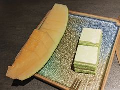 -铭牛烧肉·和牛海鲜自助(高新月牙湖店)