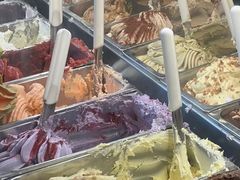 -Gelateria Dondoli