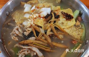 Signature Three-Flavor Snail Rice Noodles