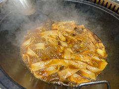 -九妹农家大铁锅东北菜(江湾店)