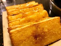 -茅草房·河畔园林火锅