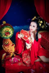 点击看大图 凤来仪-九月鹰飞汉服摄影工作室
