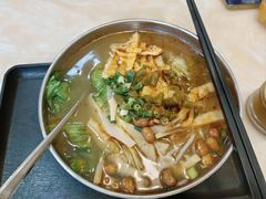 -卓雅桂林米粉