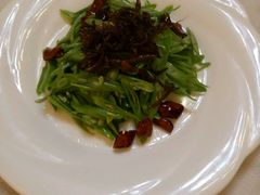 -山珍王国·云南野生菌石锅鱼