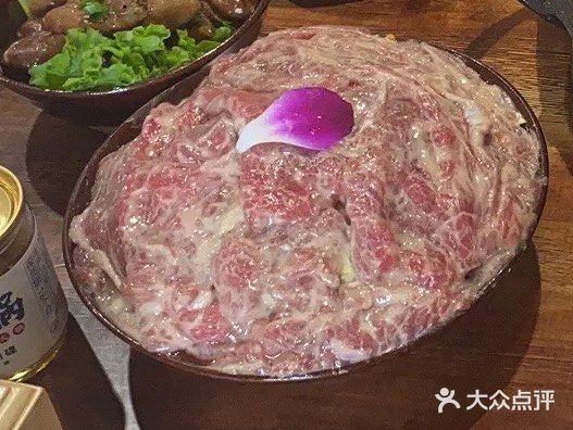 网红店楠火锅，今天小邢脑袋大了么