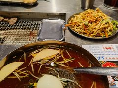 -马路牙子烧烤音乐酒馆(望京店)