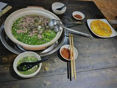 -乐山食古香跷脚牛肉