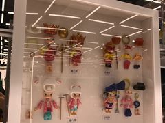 -泡泡玛特POPMART(侨福芳草地店)