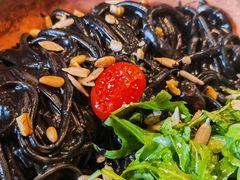 -I HOLIC艾豪丽披萨(KKone店)