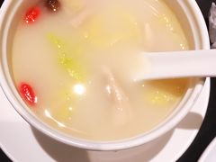 汤-北京王府井希尔顿酒店·万斯阁西餐厅