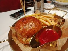 俄式鸡肉汉堡-哈拉硕俄式西餐