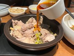 -云海肴·汽锅鸡·云南菜(天山百盛优客店)