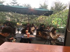 -星巴克臻选(深圳龙华红山天虹店)