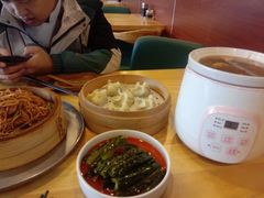 -小六汤包砂煲菜(文景路店)