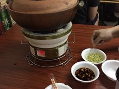 -威邵鸡煲(西华路总店)