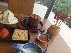 -包整·丝娃娃(一览甲秀楼风景店)