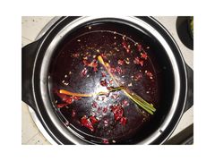 -钢管厂五区小郡肝串串香(奥克斯广场锦城万达店)