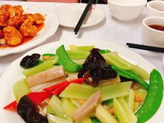 西芹木耳炒藕条-文记壹心鸡(宝华路店)