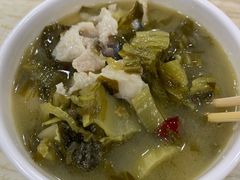 酸菜鱼片饭-伟文烧腊饮食(大润发店)