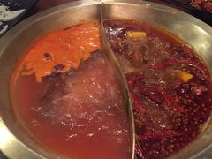 -重庆爽翻天老火锅(临平万达广场店)
