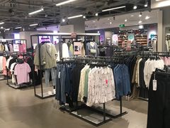-唯品会(北京国瑞城店)