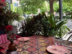 -BROWNSTONE布朗石西班牙餐厅(富城店)