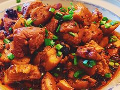-阿瓦山寨·湘菜现炒·剁椒鱼头王(咸阳总店)