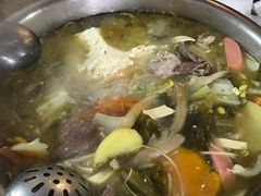 -泸州酸菜豆花火锅川师店