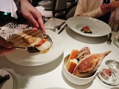 慢煮海南蓝点东星斑-Le Comptoir de Pierre Gagnaire