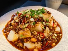 -伴山牛贵州黄牛肉火锅·苗疆非遗艺术餐厅(上海首店)
