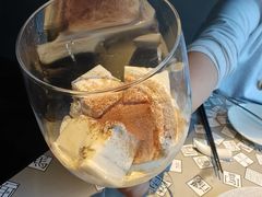 提拉米苏-穹六人间 people 6(岳阳路店)