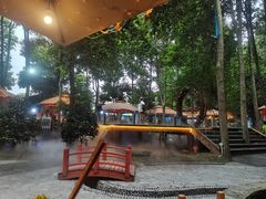 -二荆条·蜀鲜汇城市森林火锅