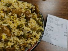 -老头爱马仕酸豇豆炒饭(丰富路店)
