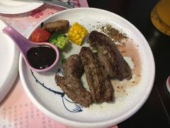 -樱花里音乐餐吧·牛扒椰子鸡(东圃店)
