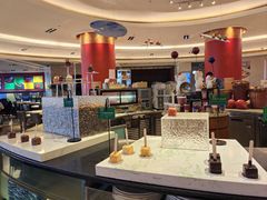 -咖啡苑自助餐厅·中国大饭店