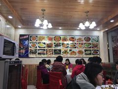 -乡土特色.冷锅鱼.牦牛肉汤锅