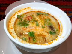 酸辣虾汤（冬荫功汤）-食肆&Fourteen(武林夜市店)