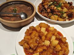 -鑫小城故事·藕汤·家常菜(台北一路总店)