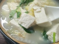 -小胡驴肉火烧 砂锅米线(义和庄店)