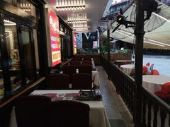 -刘姐啤酒鱼民族演艺餐厅(西街总店)