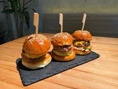 迷你三拼小汉堡-三勾JJJ Burger&Coffee(梅溪湖店)