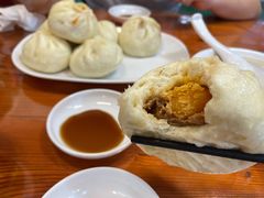 咸蛋黄超人包-老陶包子铺(南大西南村店)