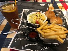 -遇见西木美式餐厅(体育路店)
