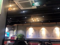 大堂-渝是乎川渝小炒(新世界百货望京店)